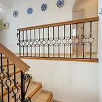 Вилла Acebo With Private Swimming Pool In Нерха