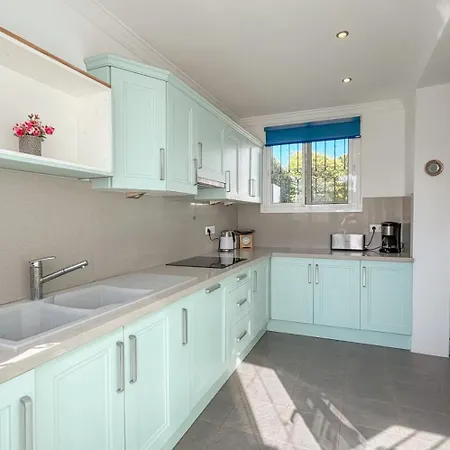 Acebo With Private Swimming Pool In Villa *