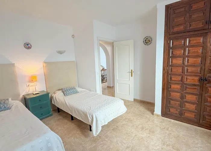 Villa Acebo With Private Swimming Pool In Nerja