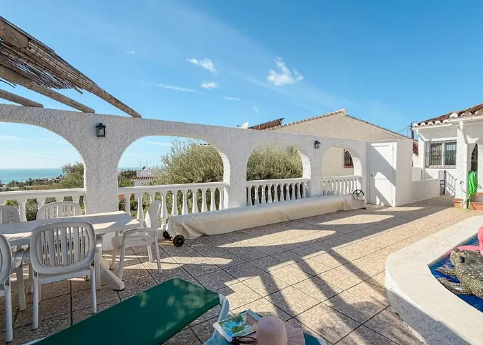 Acebo With Private Swimming Pool In Villa Nerja