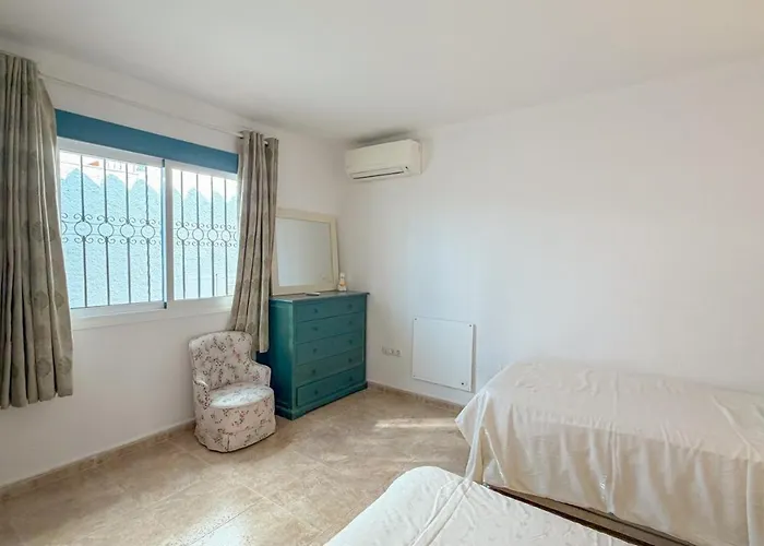 Willa Acebo With Private Swimming Pool In Nerja